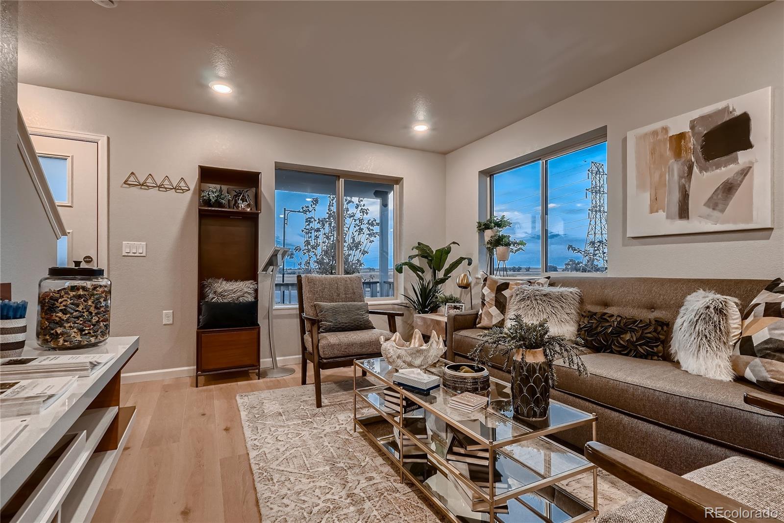 MLS Image #5 for 6309 n hanover street,denver, Colorado