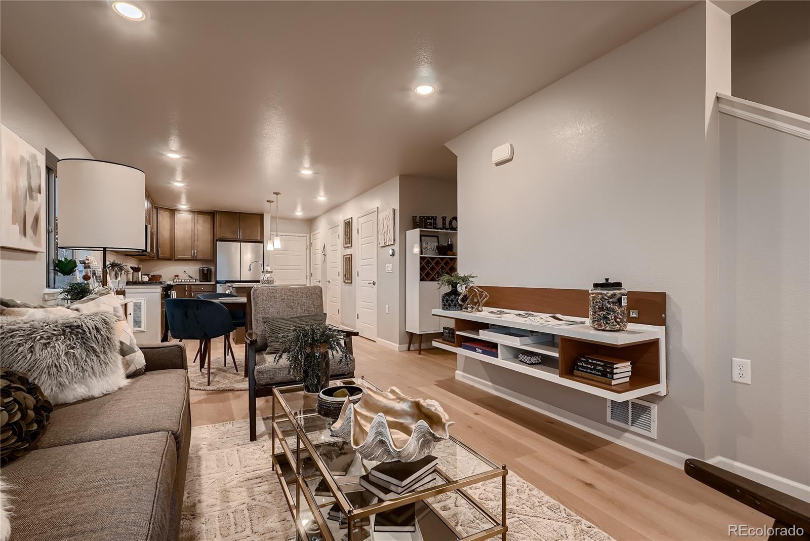 MLS Image #7 for 6309 n hanover street,denver, Colorado