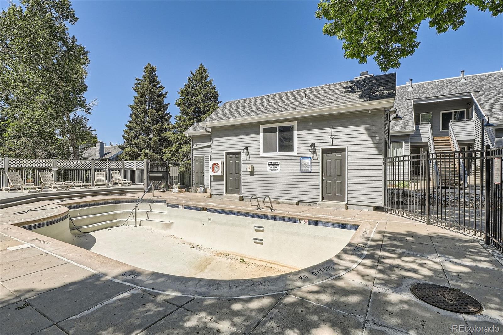 MLS Image #27 for 8500 e jefferson ,denver, Colorado