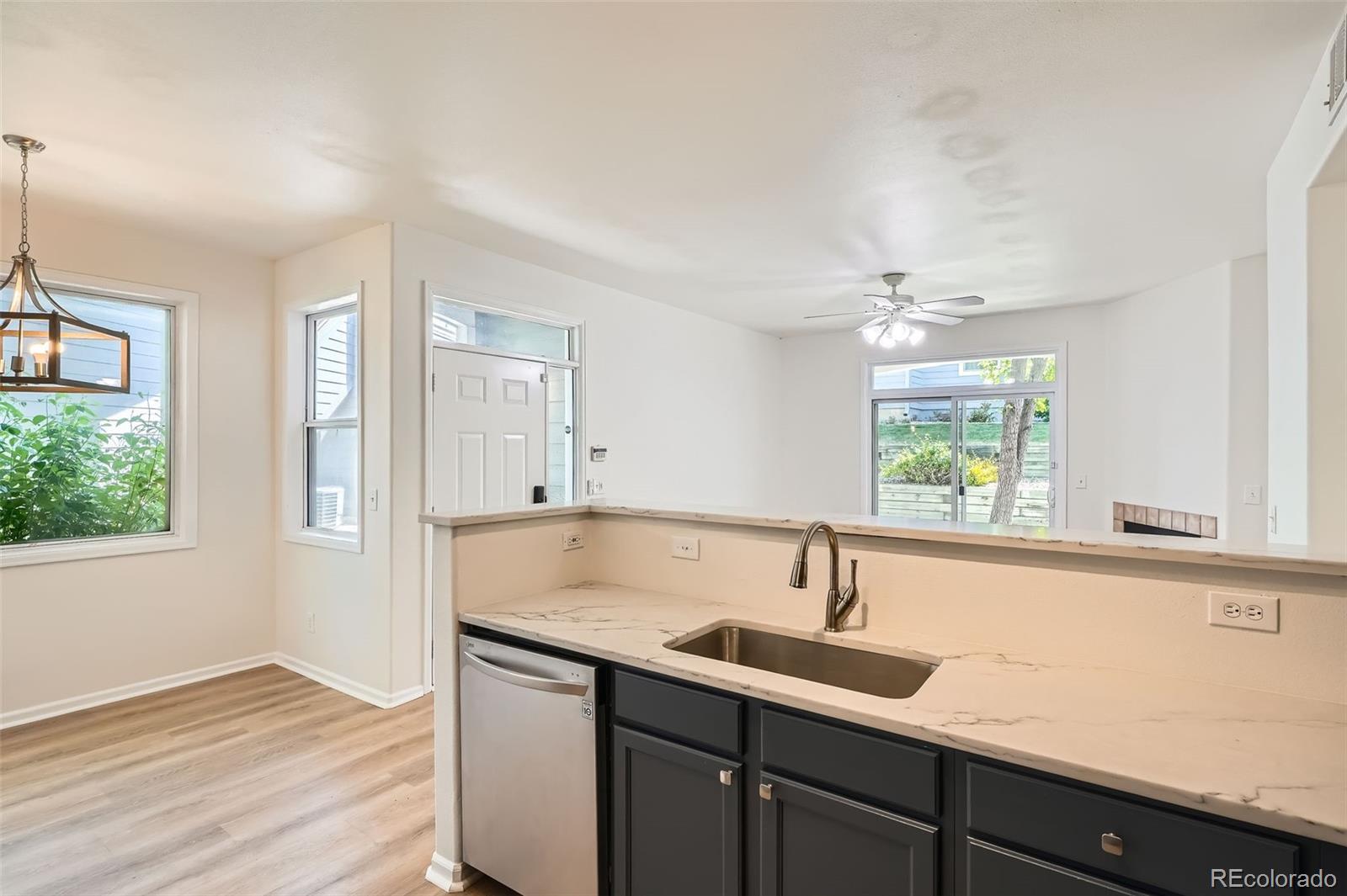 MLS Image #9 for 8500 e jefferson ,denver, Colorado