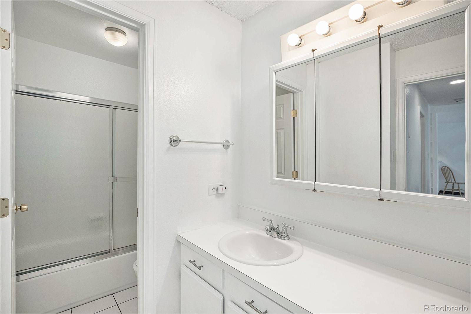 MLS Image #13 for 707 w 96th avenue 5,thornton, Colorado