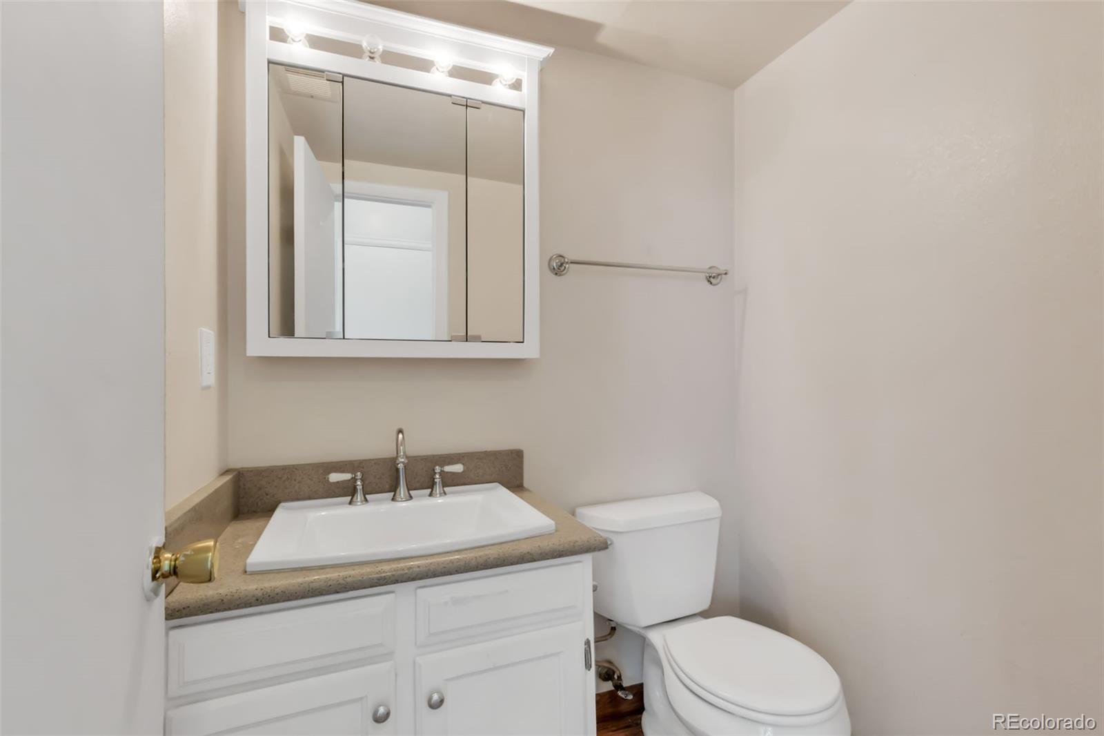 MLS Image #15 for 1005 s lewiston way,aurora, Colorado