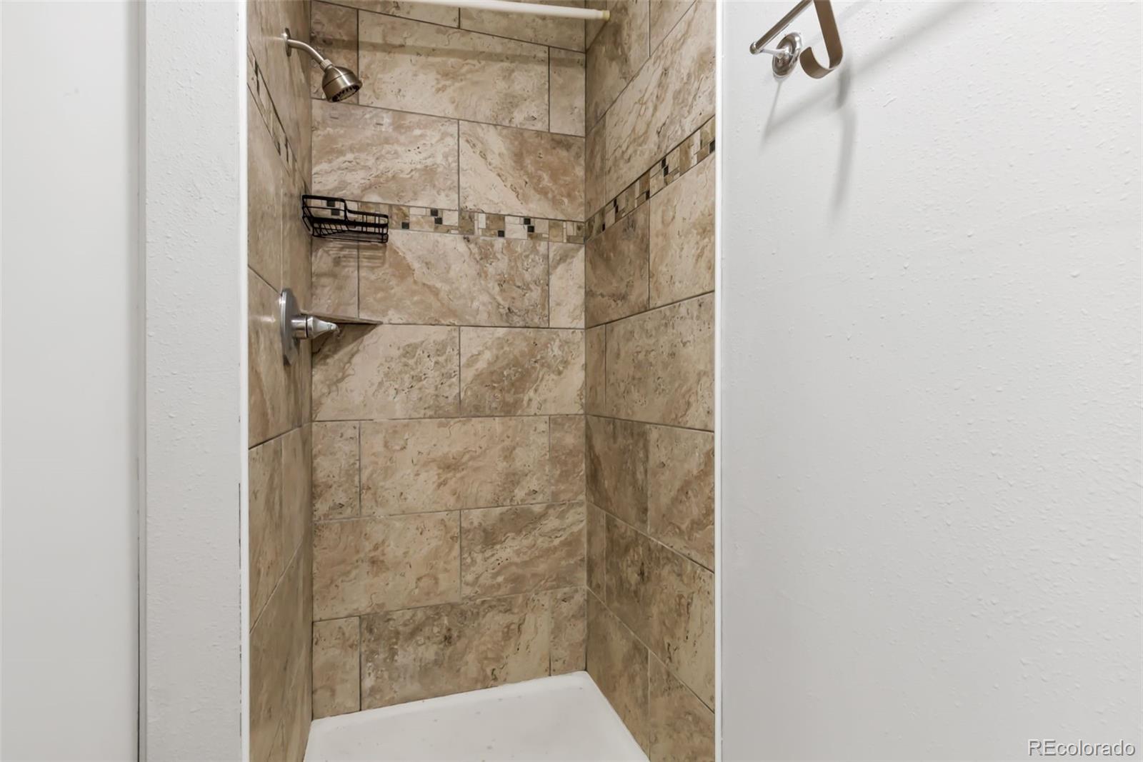 MLS Image #26 for 1005 s lewiston way,aurora, Colorado