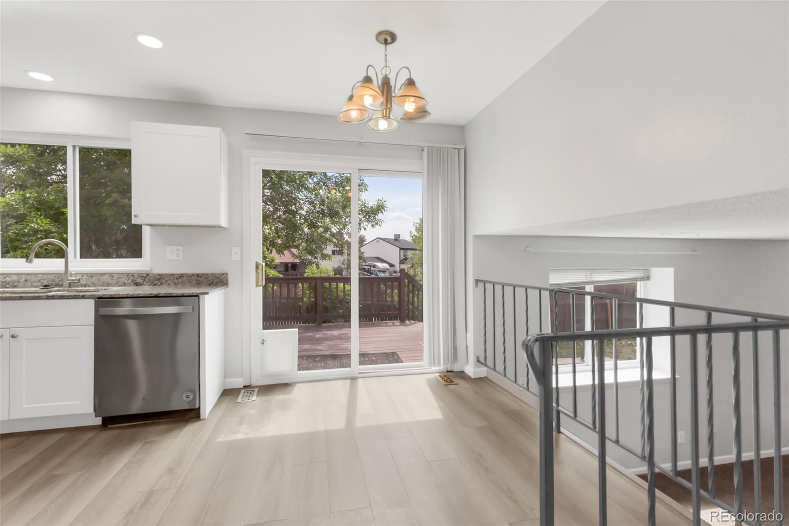 MLS Image #9 for 1005 s lewiston way,aurora, Colorado