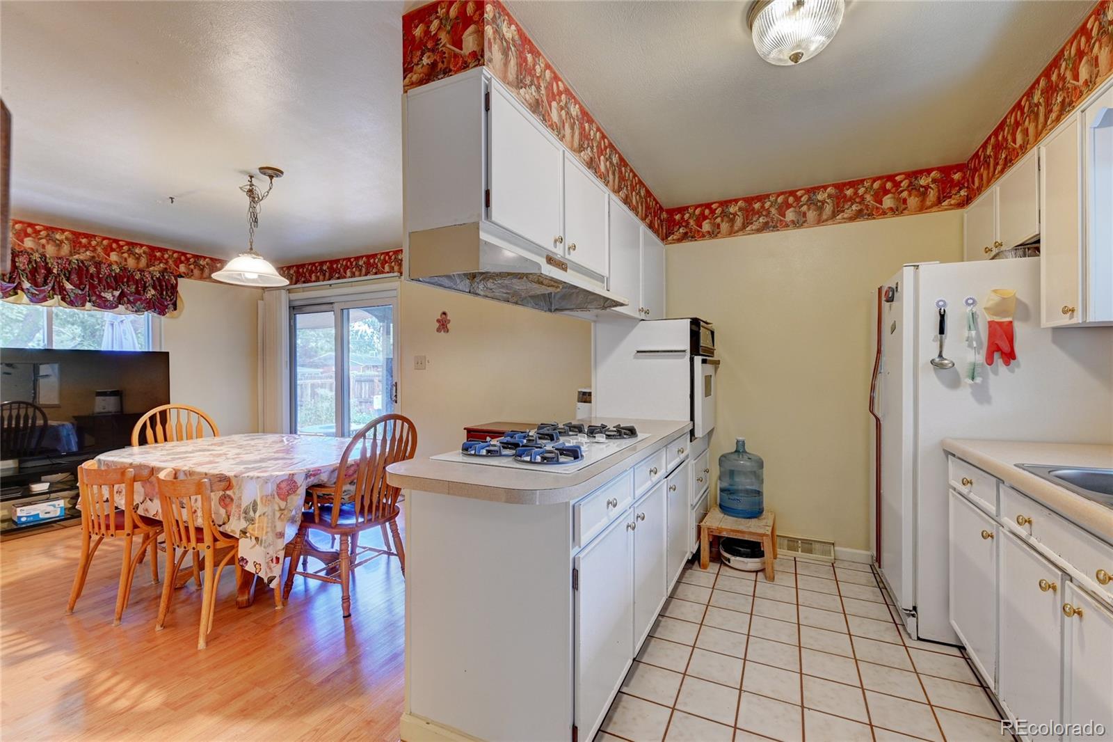 MLS Image #10 for 6971 s valentia street,centennial, Colorado