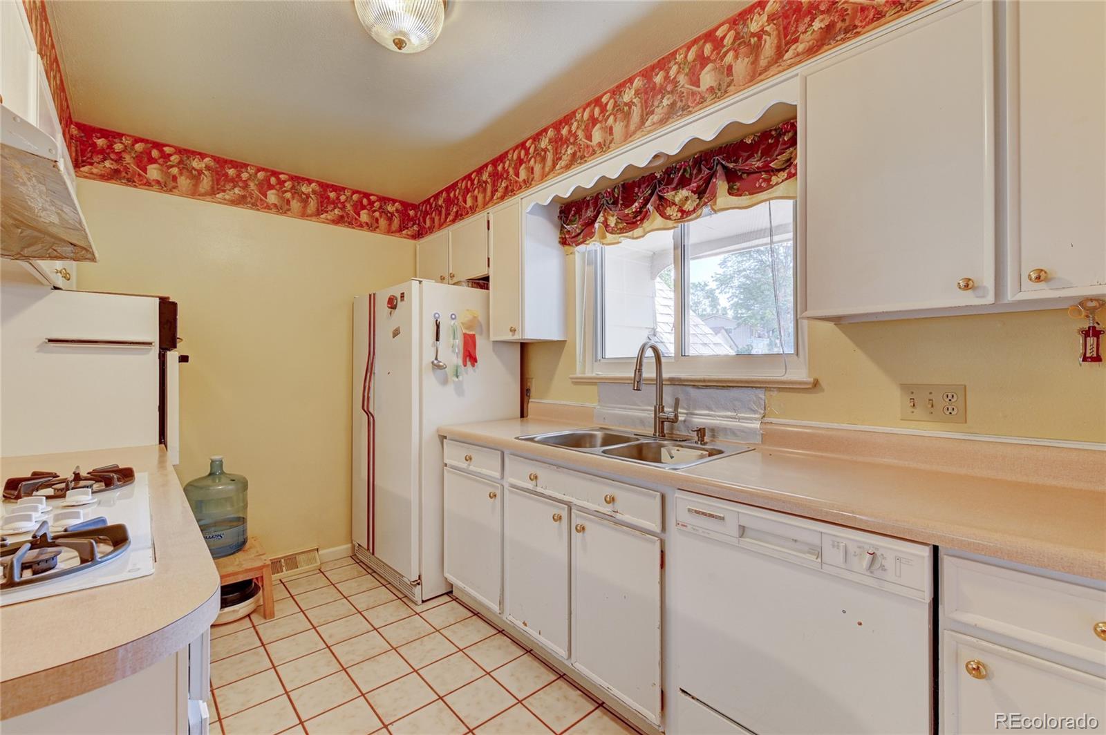 MLS Image #12 for 6971 s valentia street,centennial, Colorado
