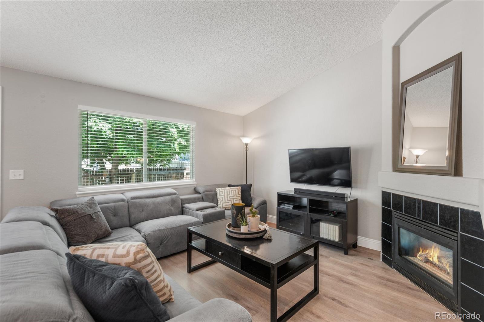 MLS Image #13 for 5332 s lisbon way,centennial, Colorado