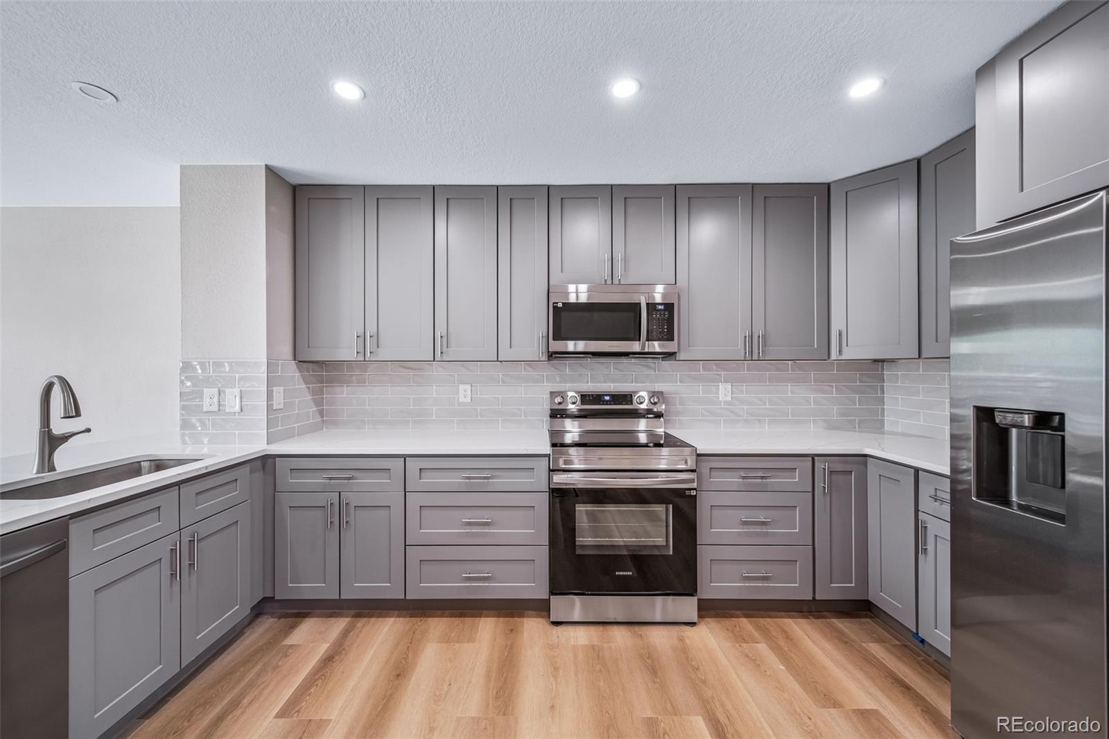 MLS Image #12 for 4825 s ammons street,littleton, Colorado