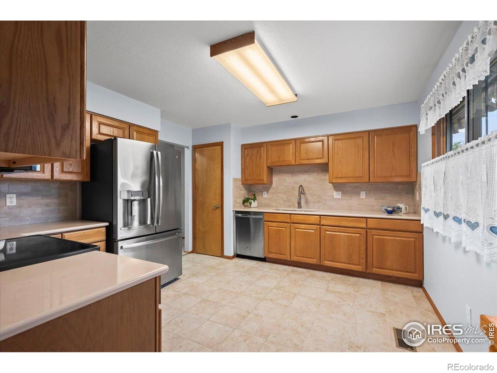 MLS Image #12 for 1528  16th place,longmont, Colorado