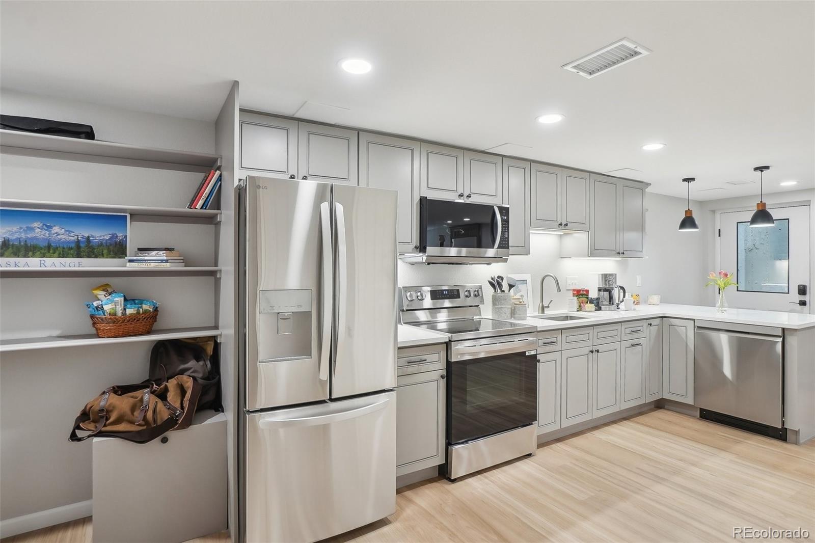 MLS Image #32 for 1582 w briarwood avenue,littleton, Colorado