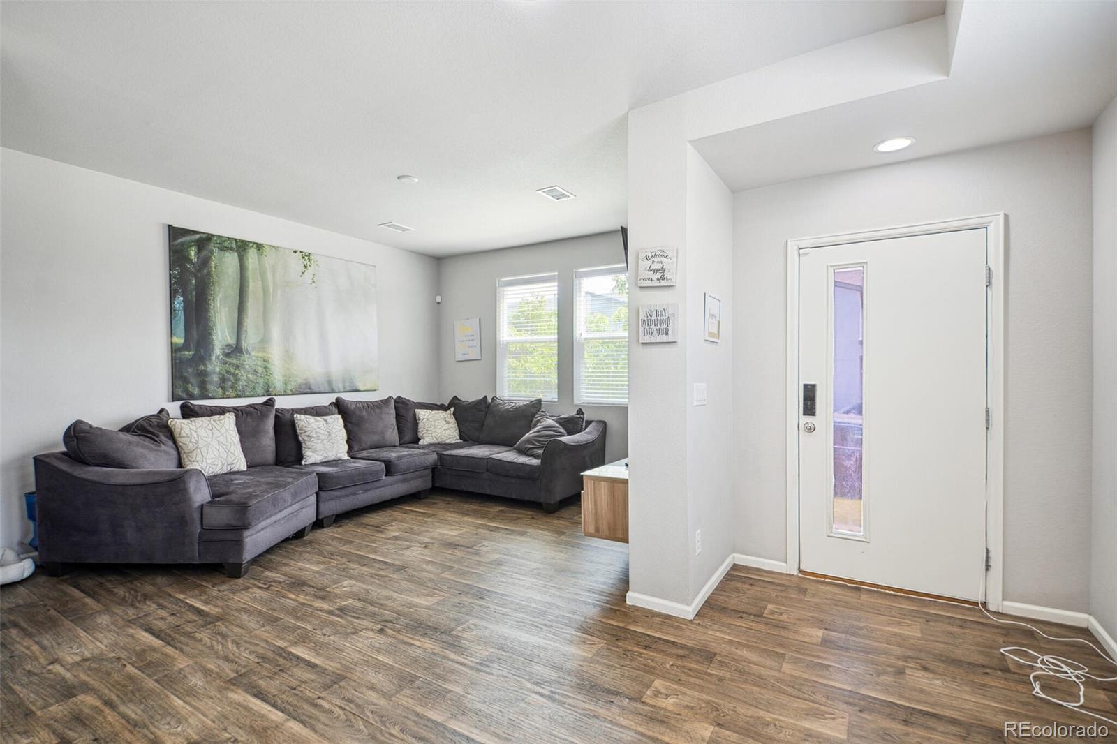 MLS Image #2 for 16019 e elk drive,denver, Colorado