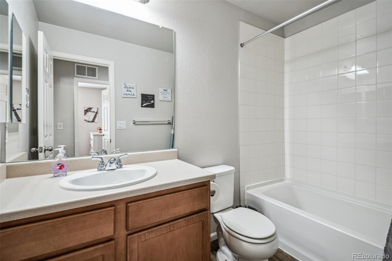 MLS Image #21 for 16019 e elk drive,denver, Colorado