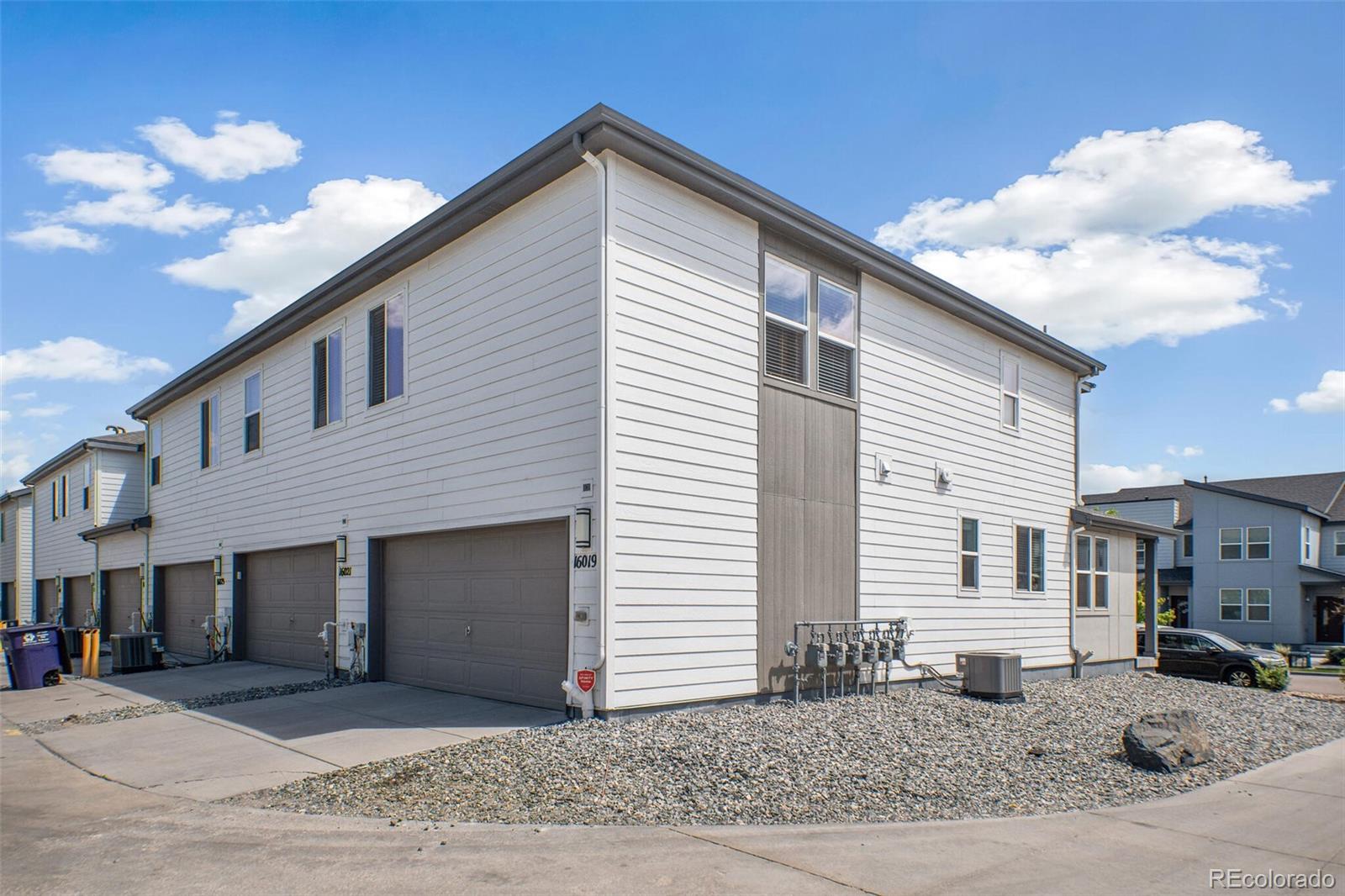 MLS Image #23 for 16019 e elk drive,denver, Colorado