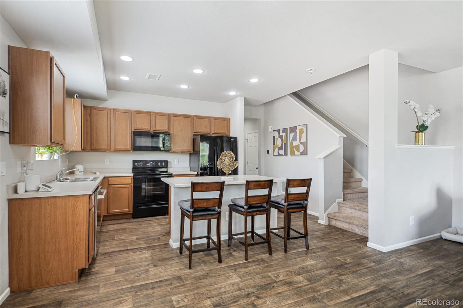 MLS Image #9 for 16019 e elk drive,denver, Colorado