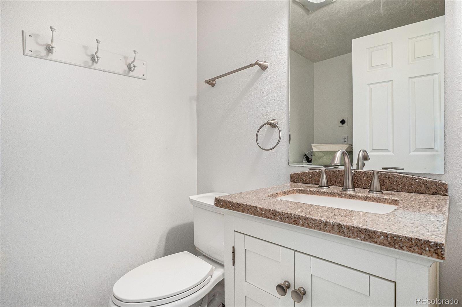 MLS Image #6 for 1534 s ouray circle,aurora, Colorado