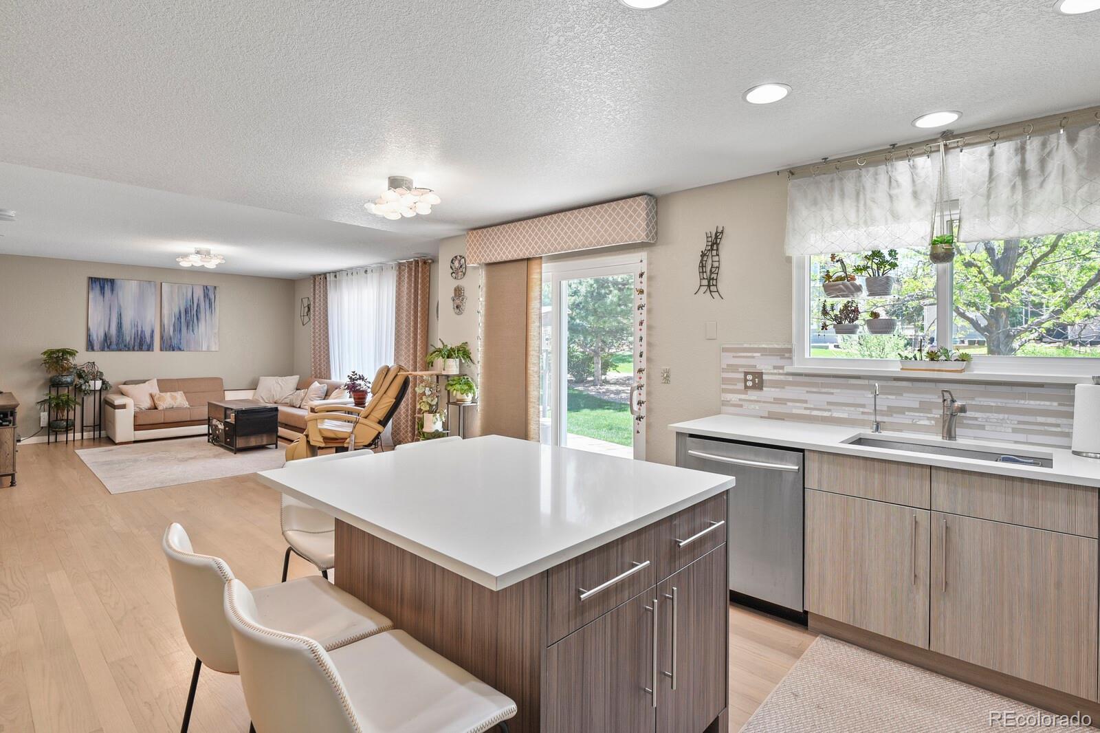 MLS Image #13 for 17332 e lake lane,aurora, Colorado