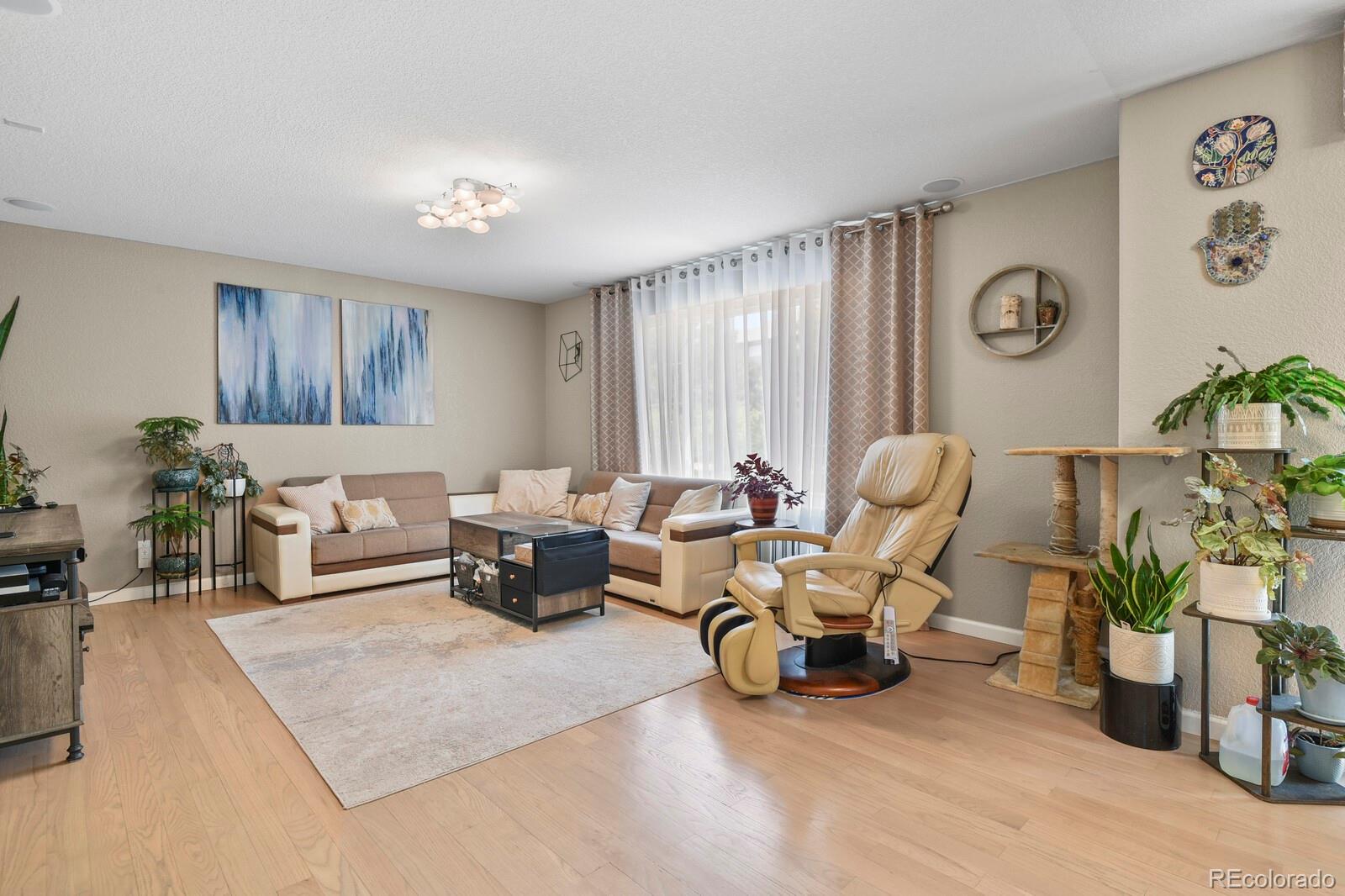MLS Image #14 for 17332 e lake lane,aurora, Colorado