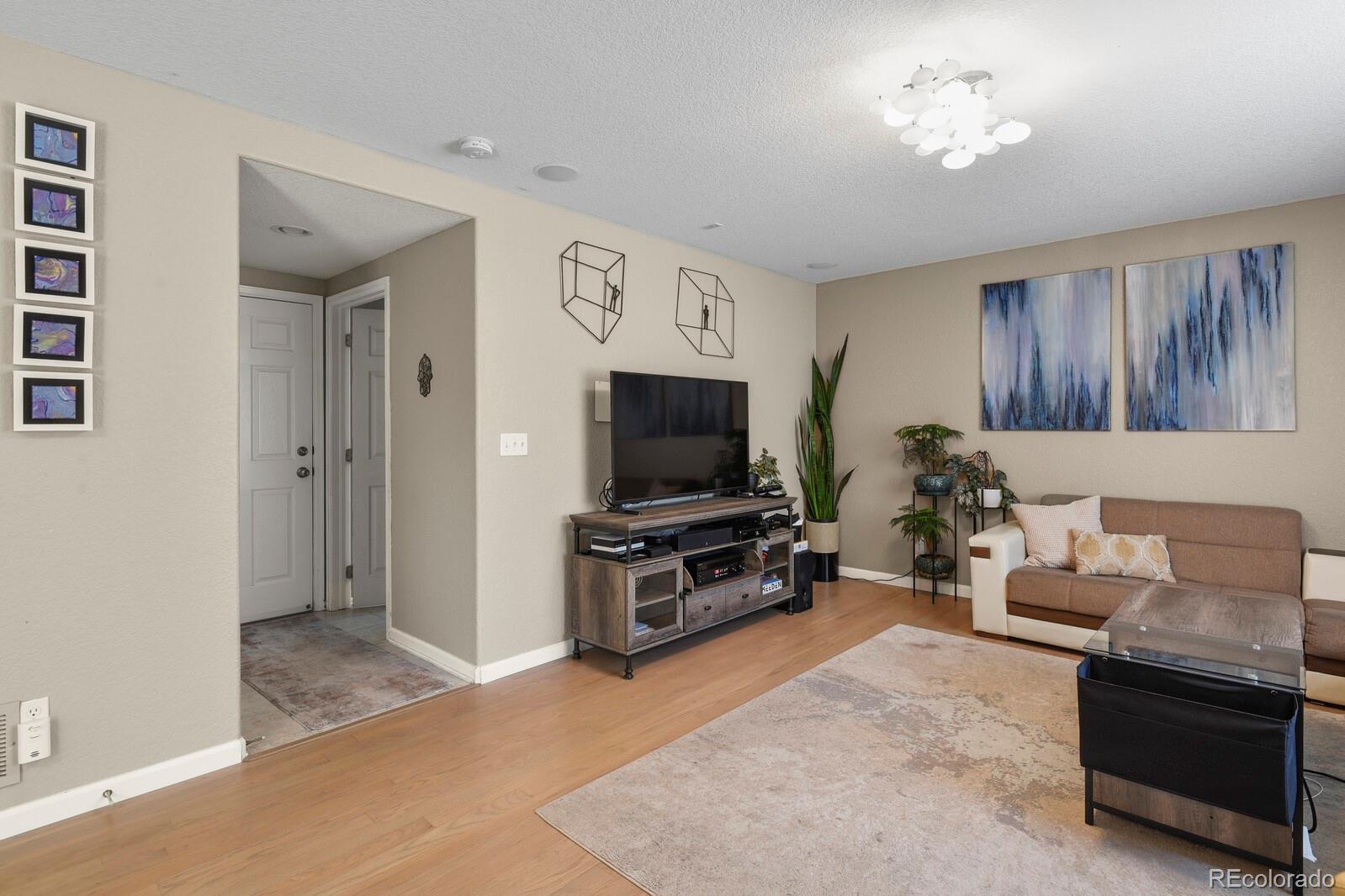 MLS Image #15 for 17332 e lake lane,aurora, Colorado