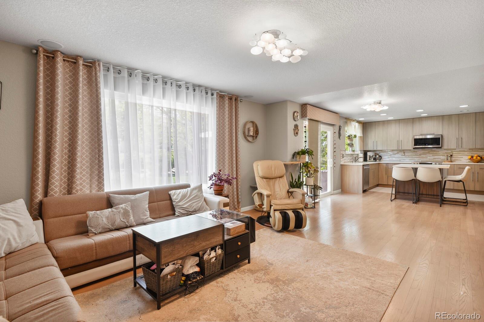 MLS Image #16 for 17332 e lake lane,aurora, Colorado