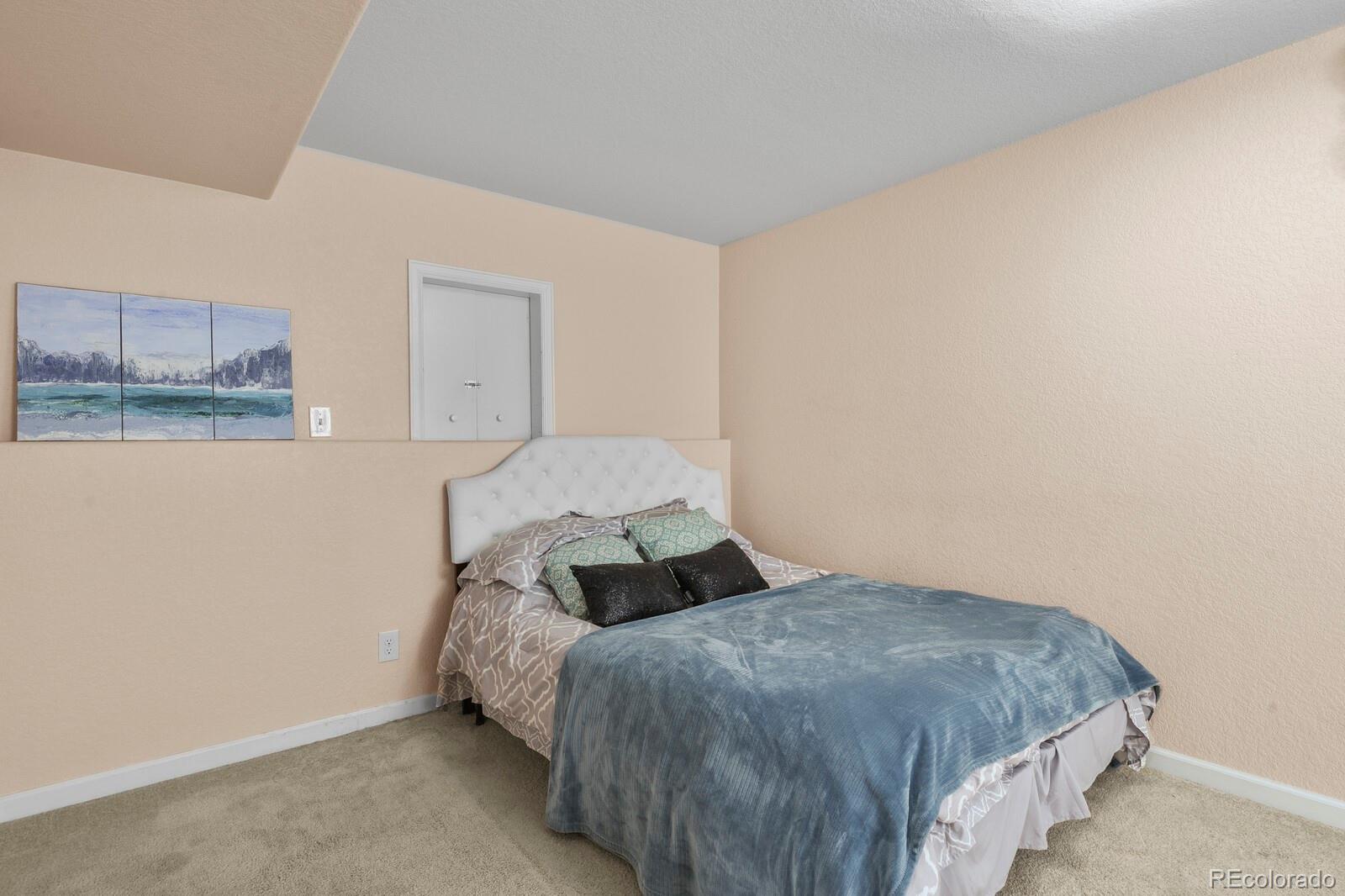 MLS Image #38 for 17332 e lake lane,aurora, Colorado