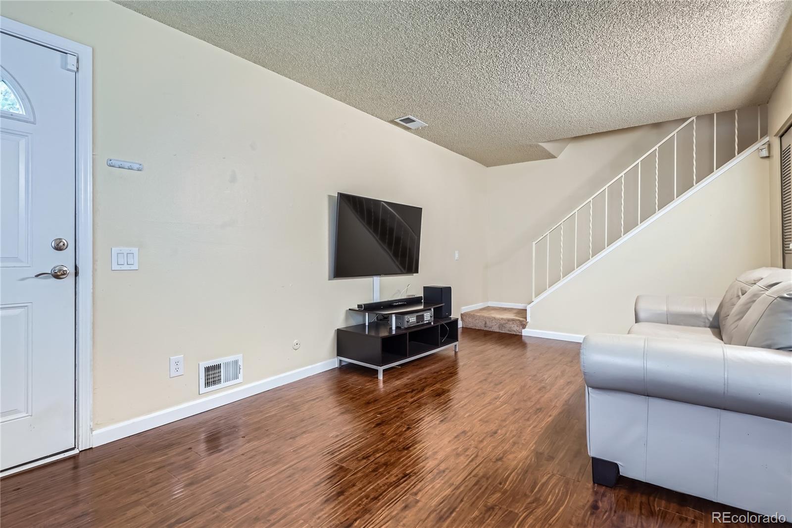 MLS Image #13 for 13343 e louisiana avenue,aurora, Colorado