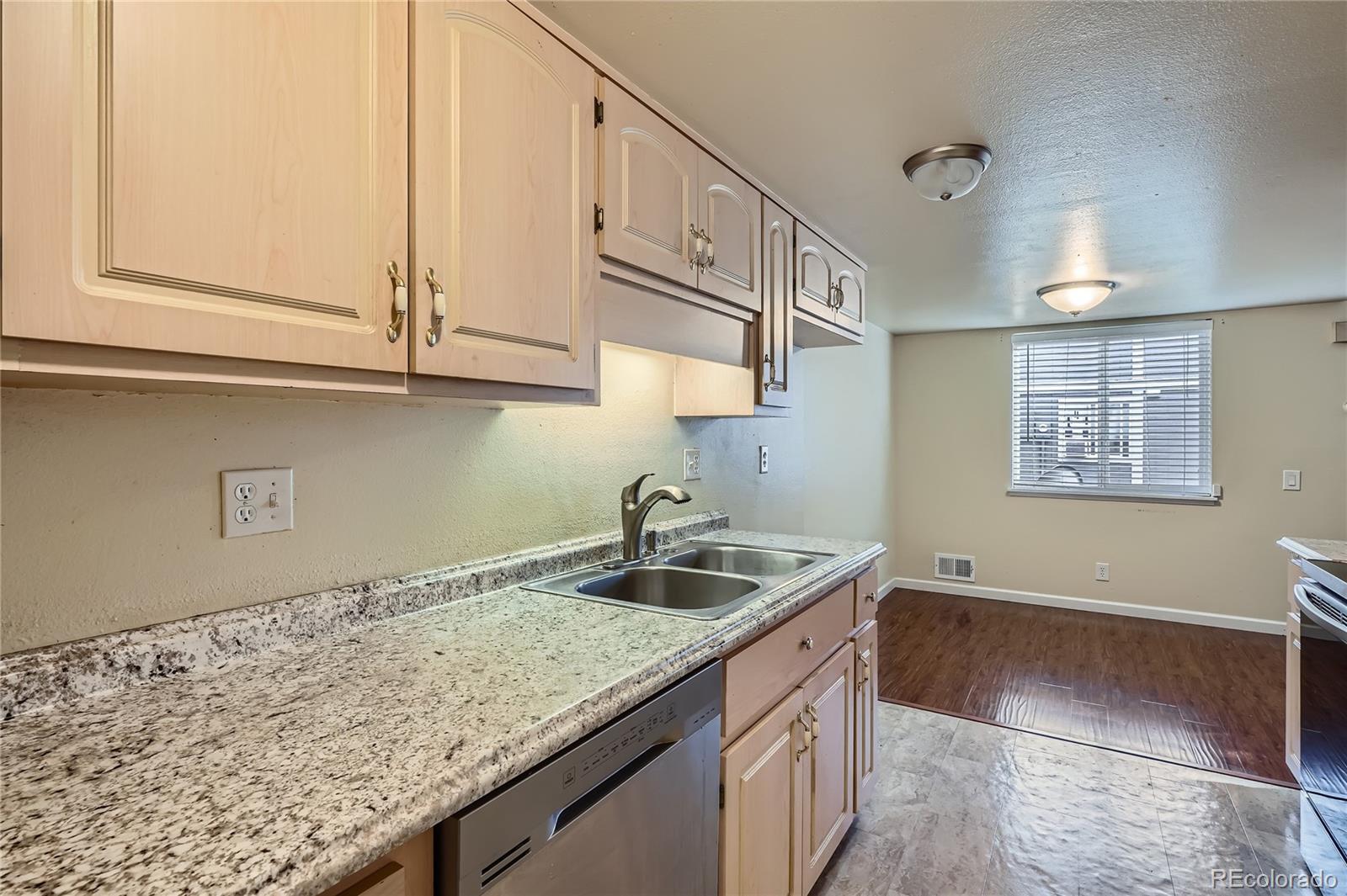 MLS Image #6 for 13343 e louisiana avenue,aurora, Colorado