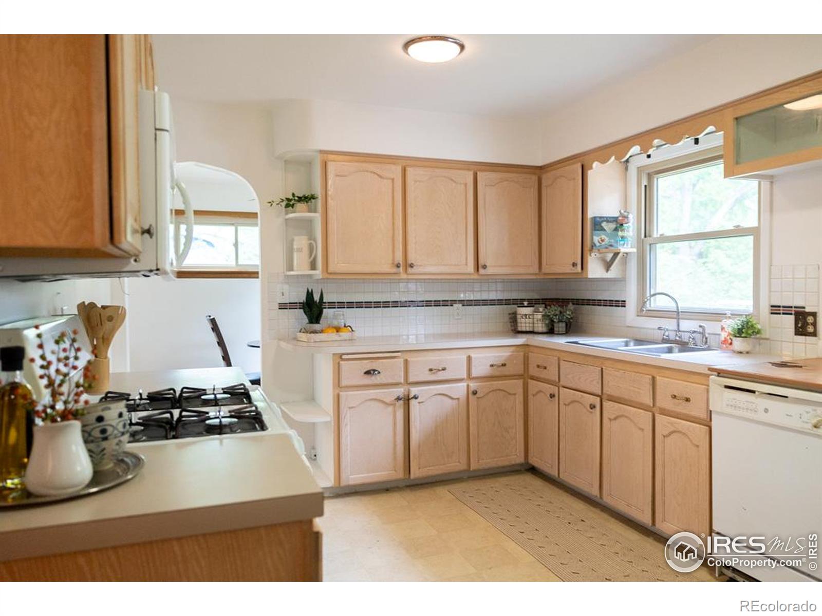 MLS Image #8 for 508 w 11th street,loveland, Colorado