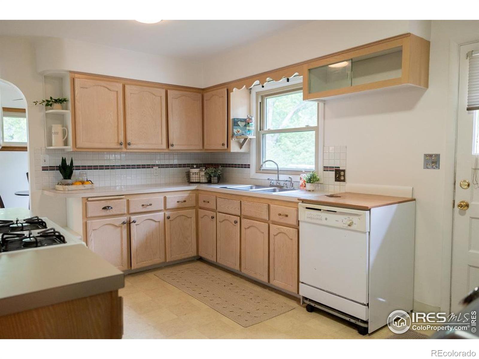 MLS Image #9 for 508 w 11th street,loveland, Colorado