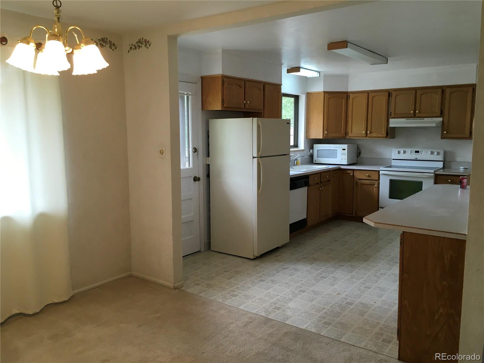 MLS Image #5 for 6411 w 82nd drive,arvada, Colorado