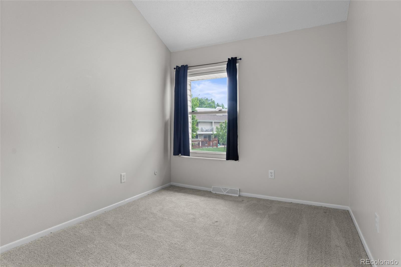 MLS Image #12 for 4262 e maplewood way,centennial, Colorado