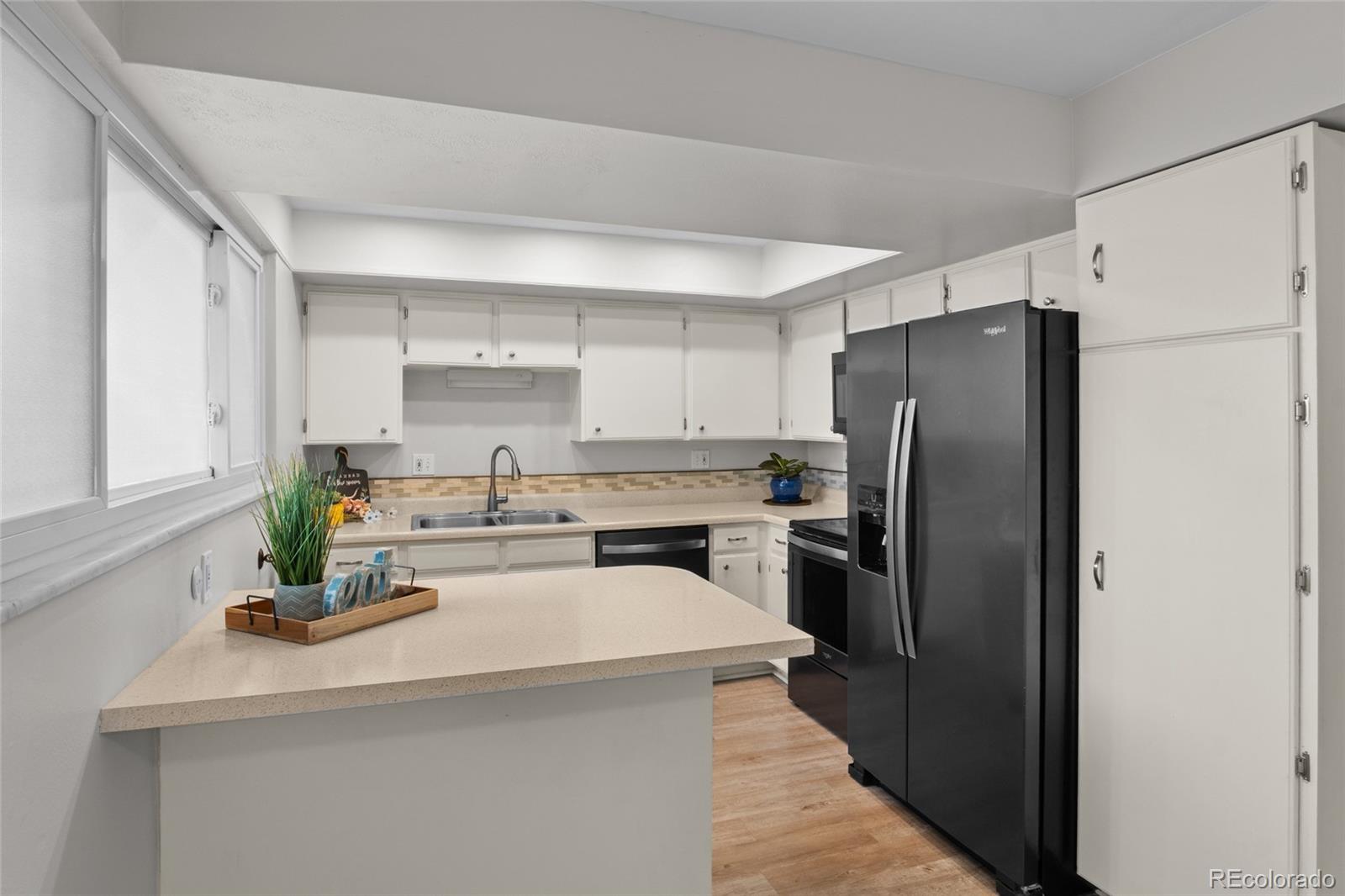 MLS Image #9 for 4262 e maplewood way,centennial, Colorado
