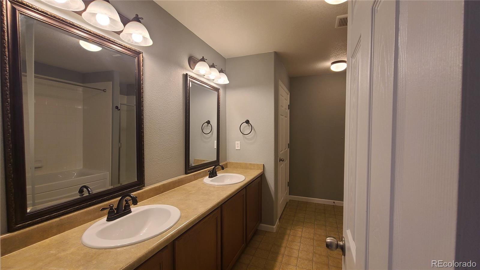 MLS Image #19 for 1653  valley oak court,castle rock, Colorado