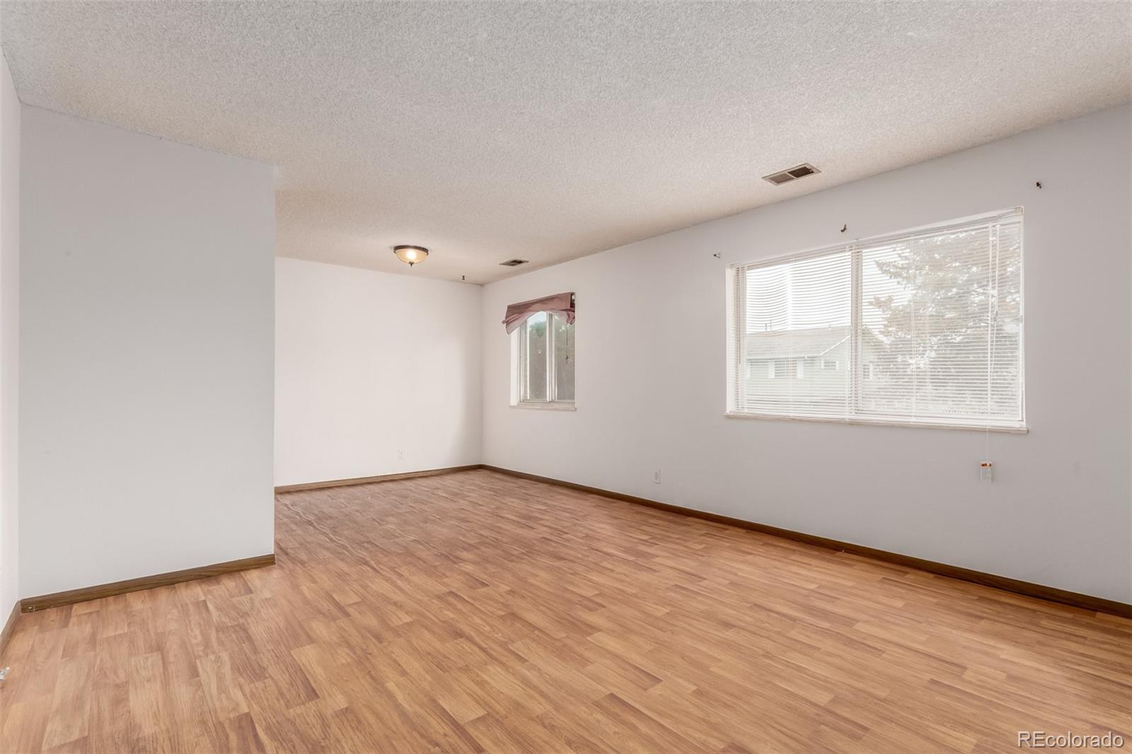 MLS Image #10 for 9824  lane street,thornton, Colorado