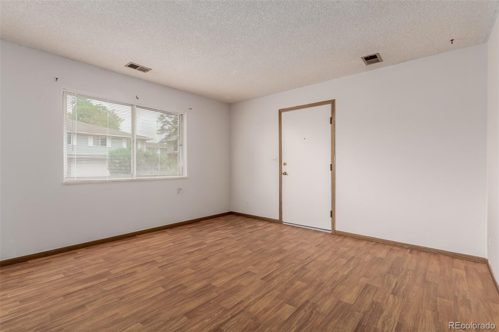 MLS Image #6 for 9824  lane street,thornton, Colorado