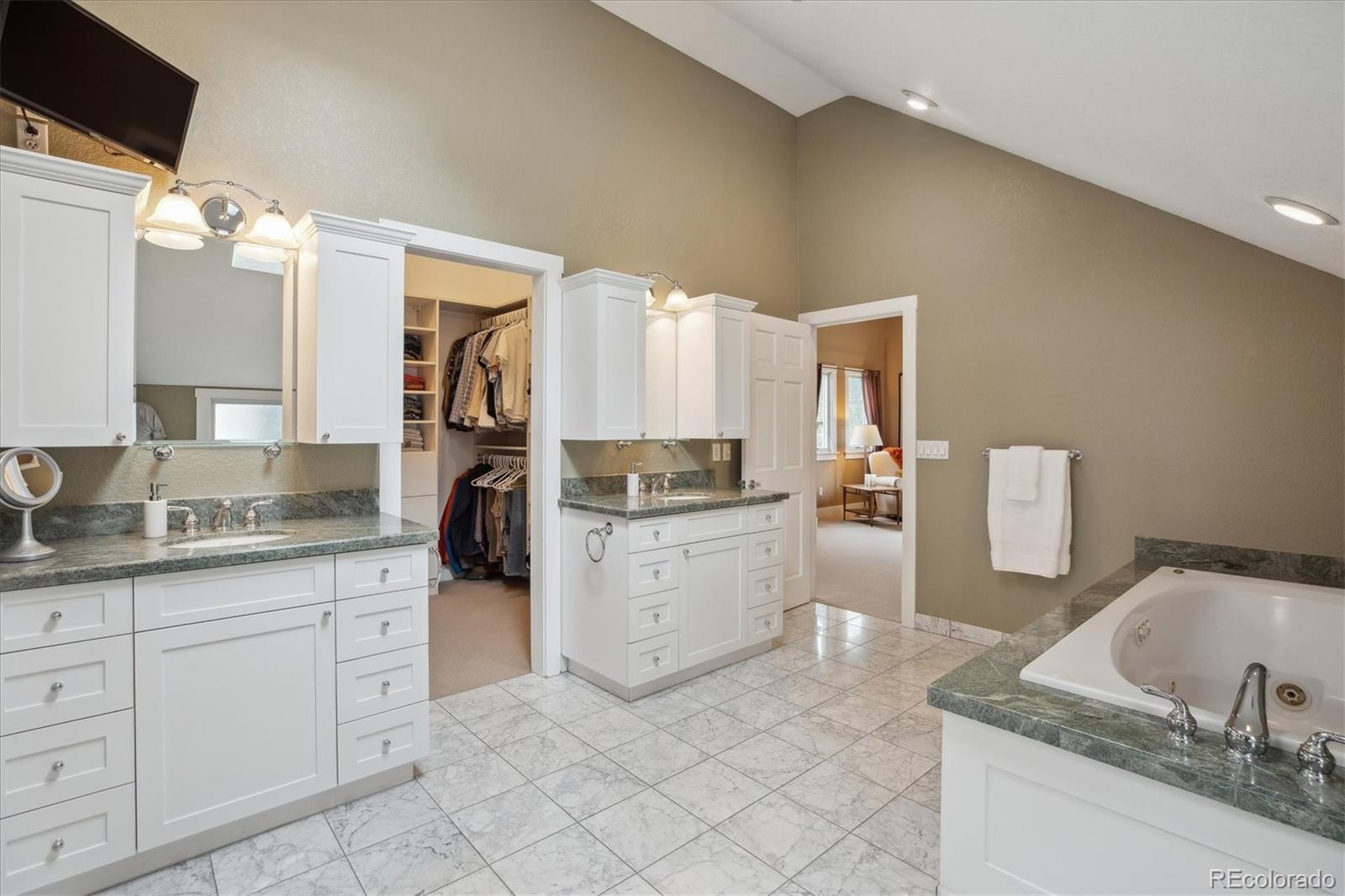 MLS Image #14 for 1526 s gaylord street,denver, Colorado