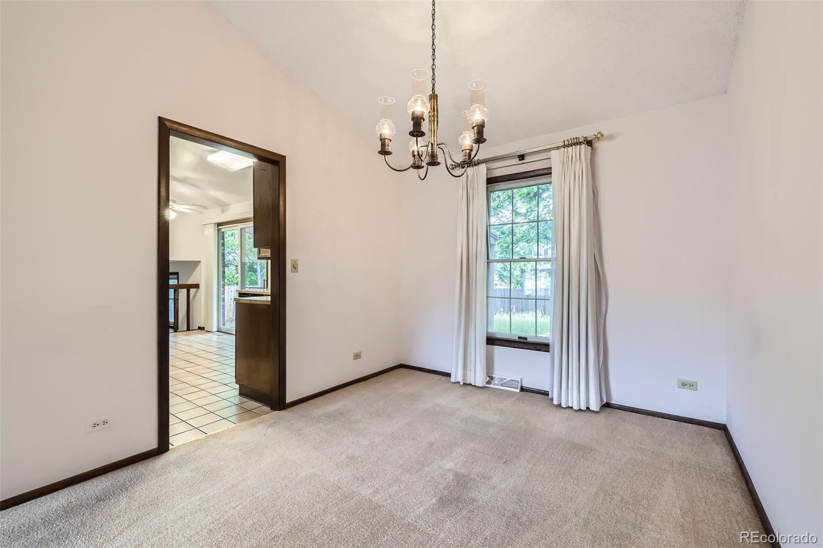 MLS Image #4 for 2556 s eagle circle,aurora, Colorado