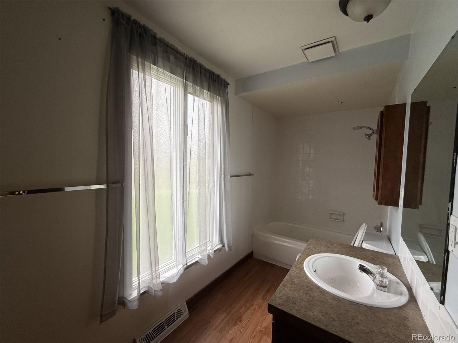 MLS Image #10 for 1943  meadow drive,longmont, Colorado