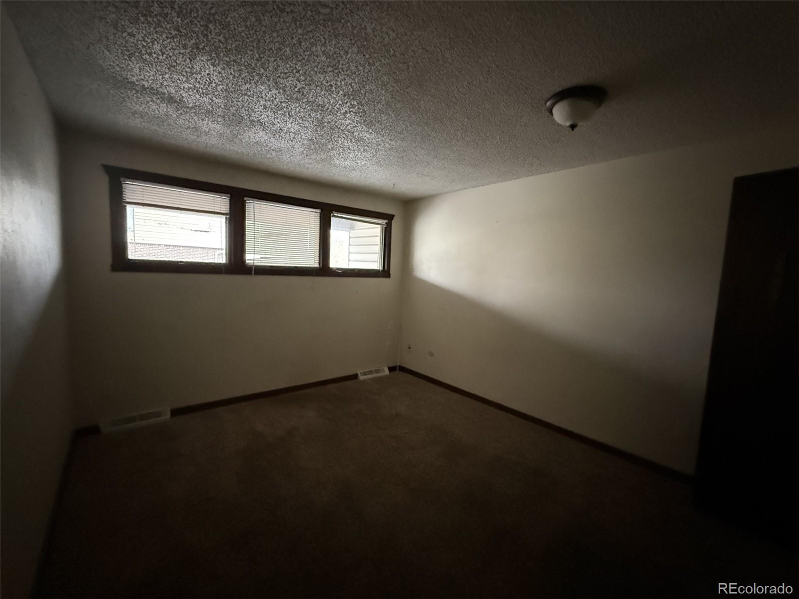 MLS Image #11 for 1943  meadow drive,longmont, Colorado