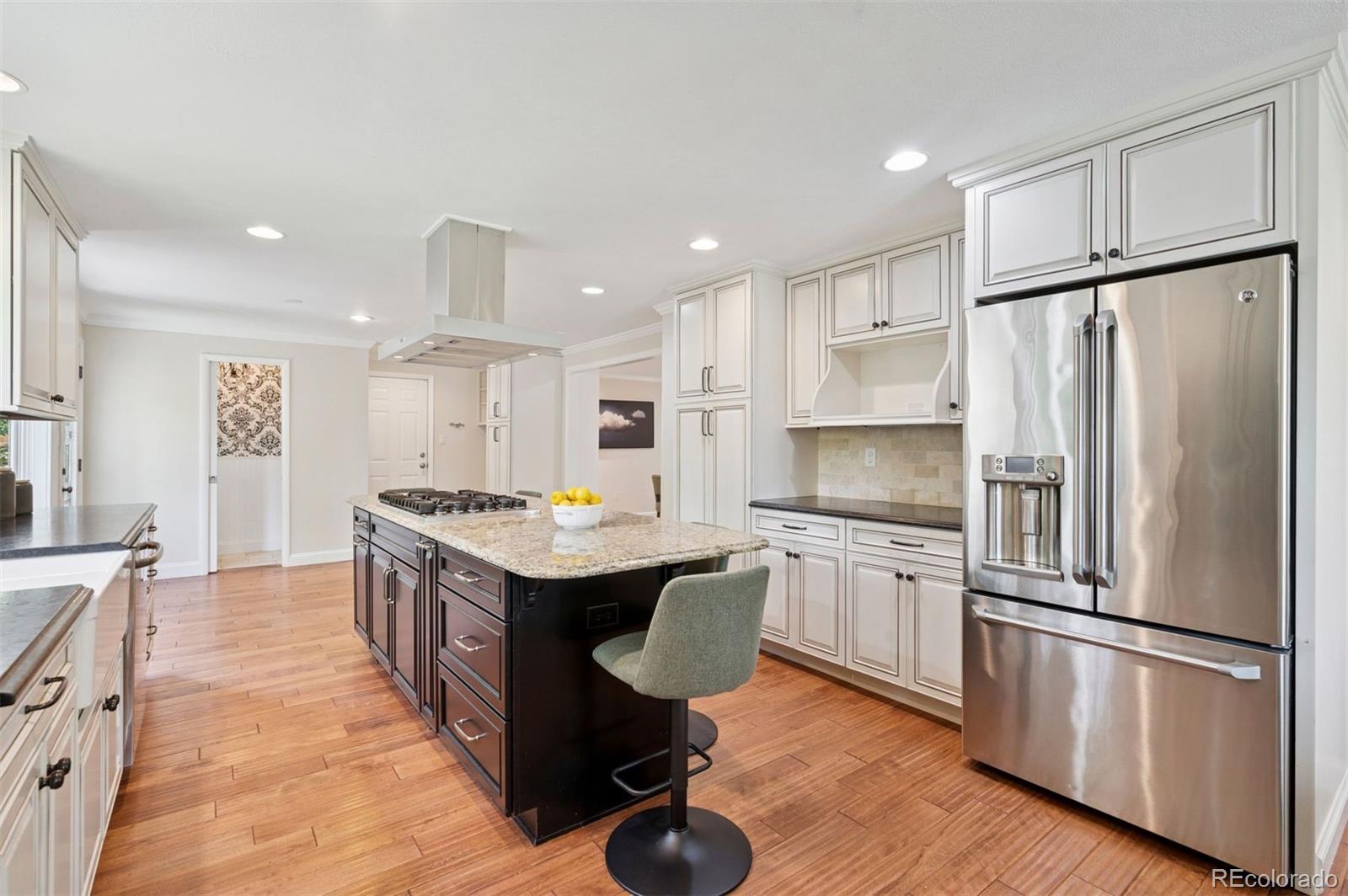 MLS Image #10 for 5653 e southmoor circle,englewood, Colorado