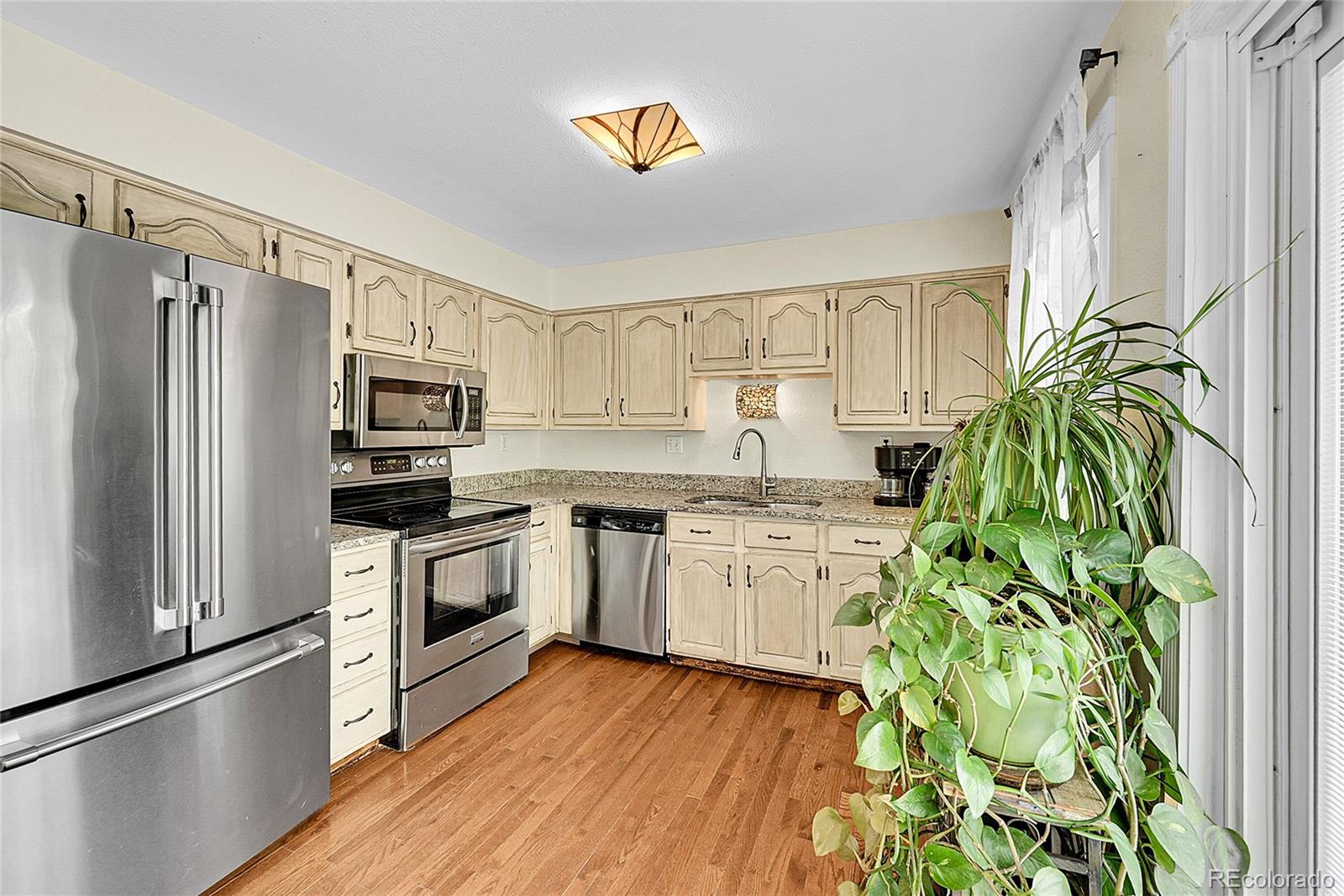 MLS Image #8 for 10224 w 68th way,arvada, Colorado