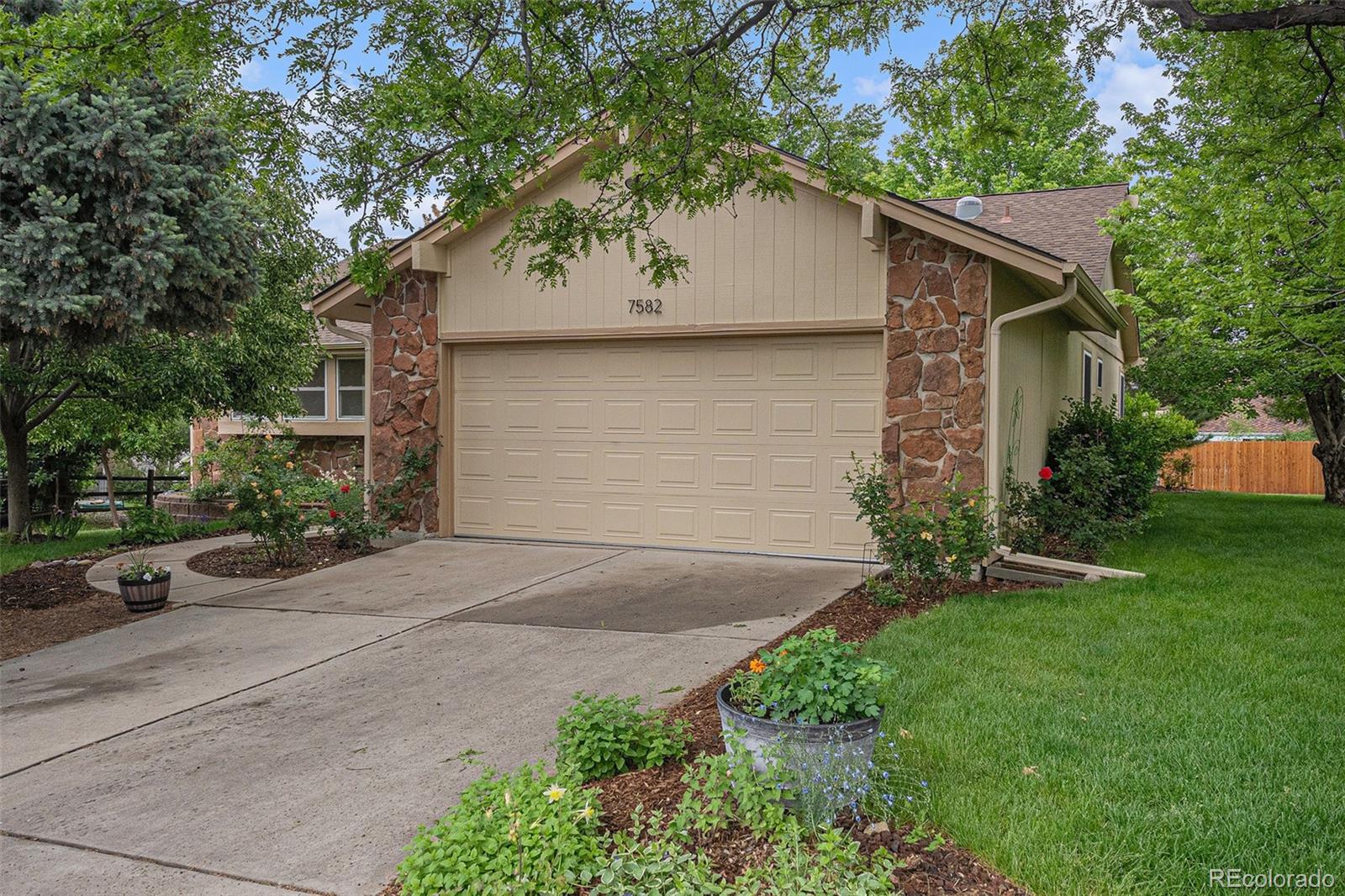 MLS Image #2 for 7582 s newport court,centennial, Colorado