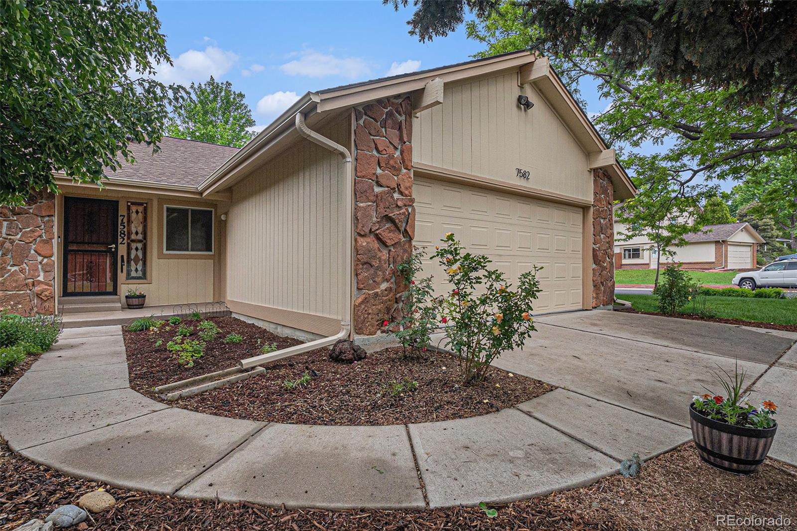 MLS Image #3 for 7582 s newport court,centennial, Colorado