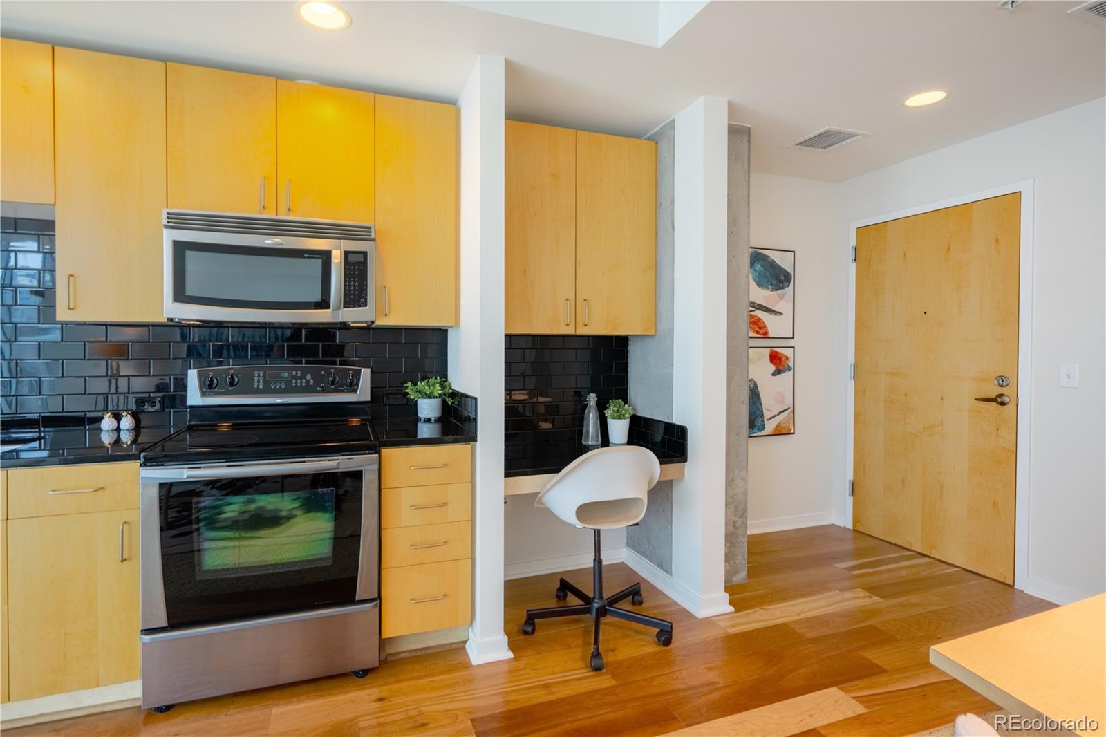MLS Image #8 for 1700  bassett street,denver, Colorado