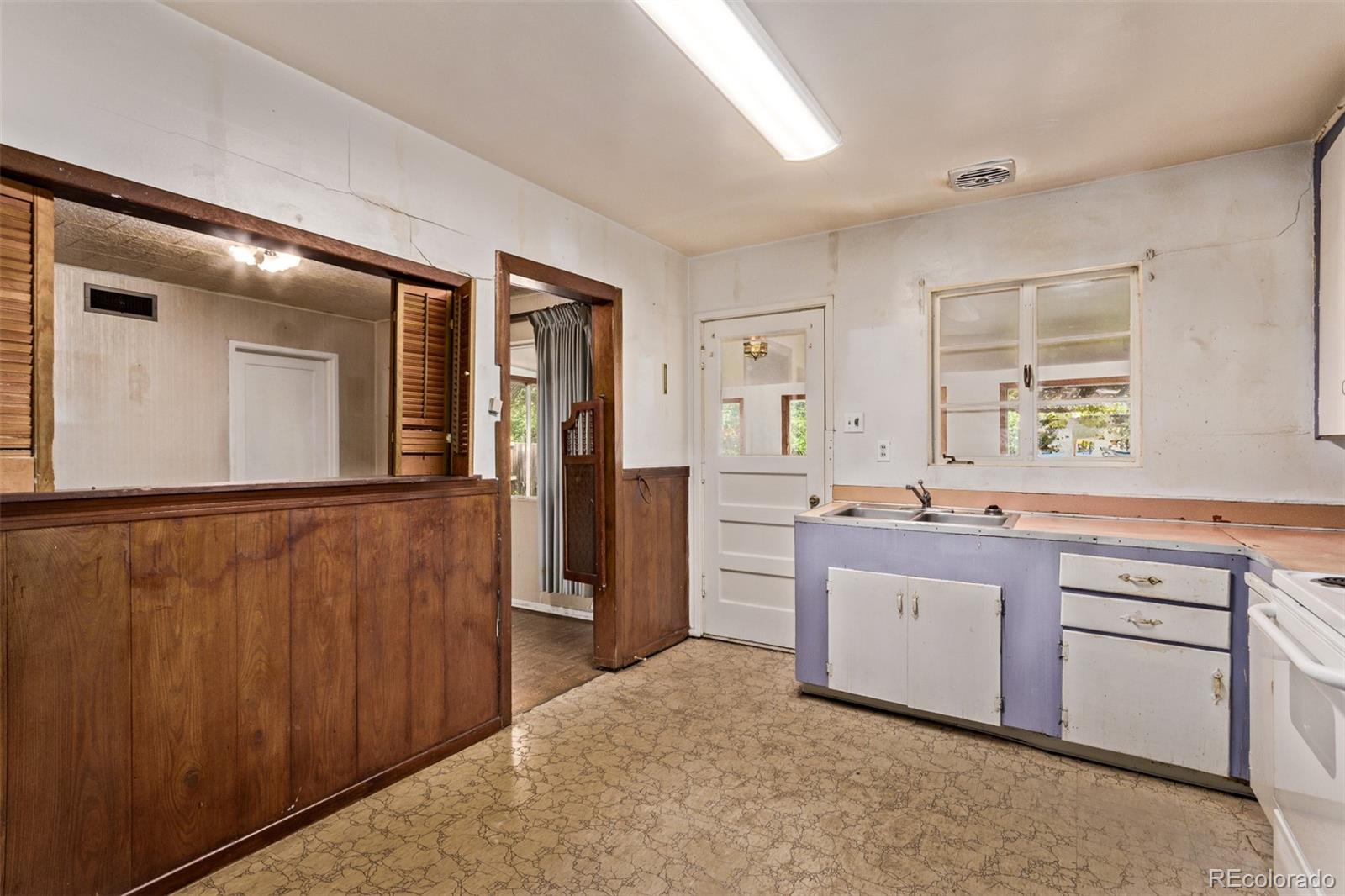MLS Image #2 for 1000  salem street,aurora, Colorado