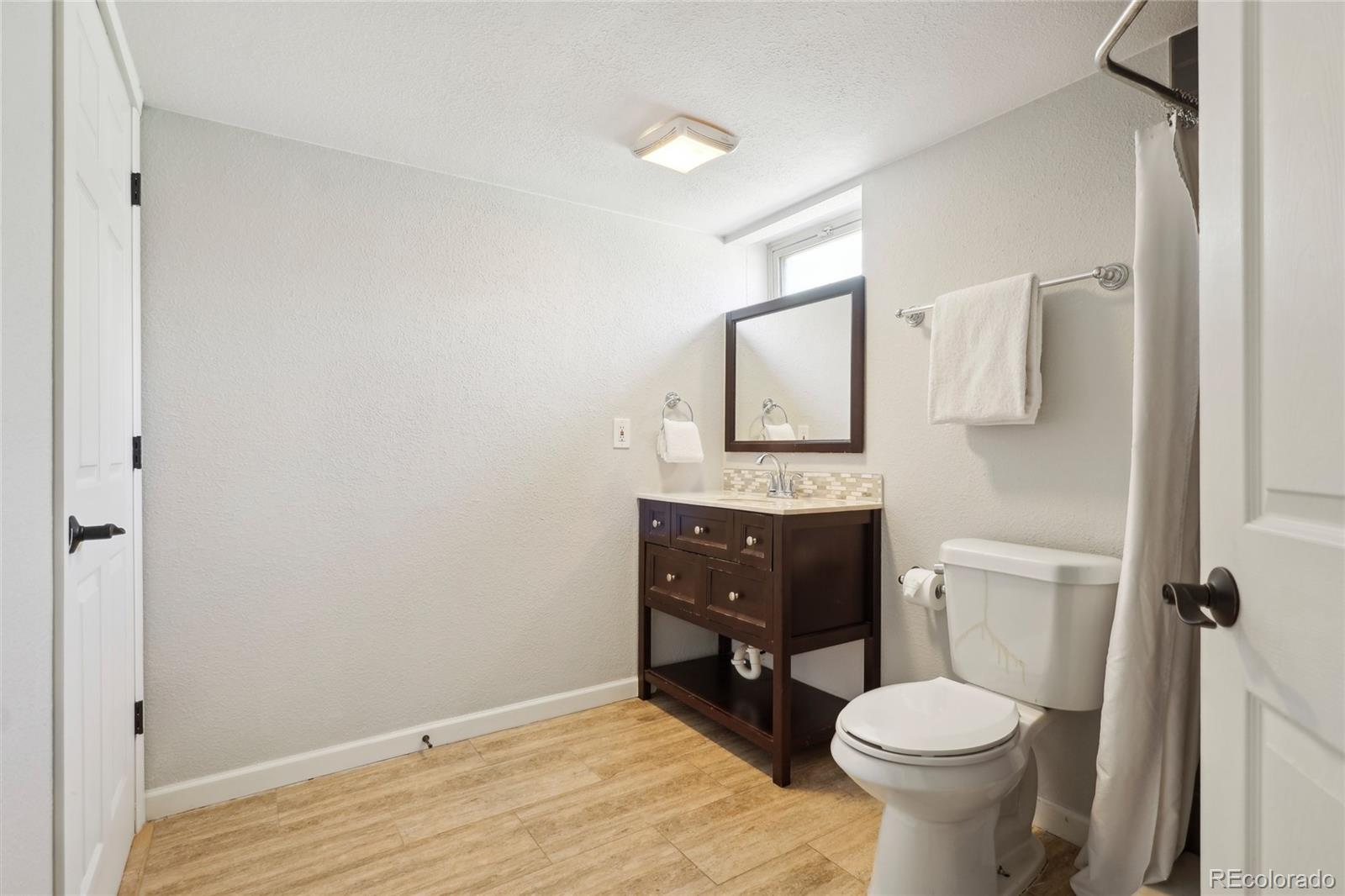 MLS Image #18 for 3285 s delaware street,englewood, Colorado