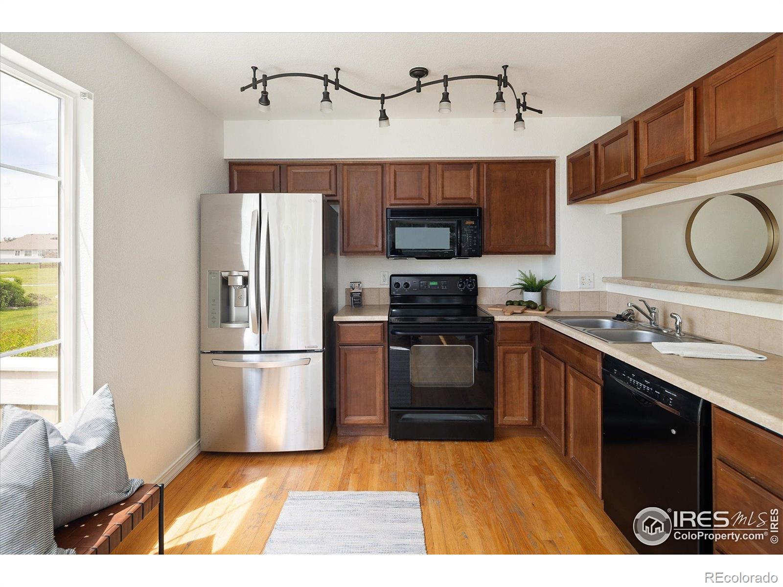 MLS Image #8 for 805  summer hawk drive,longmont, Colorado