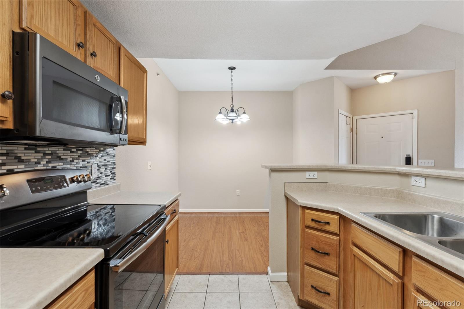 MLS Image #12 for 7440 s blackhawk street,englewood, Colorado