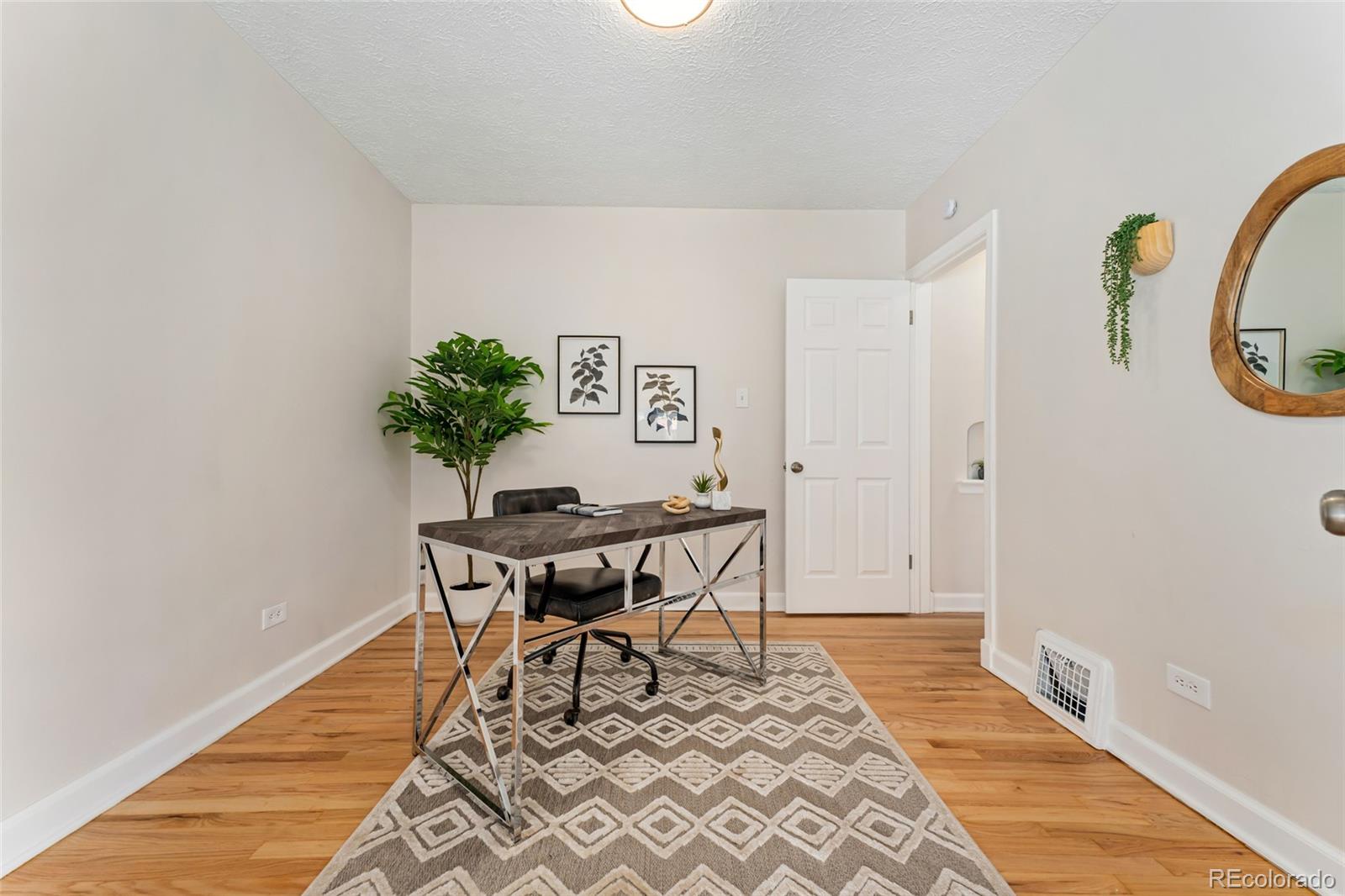 MLS Image #16 for 1691  roslyn street,denver, Colorado