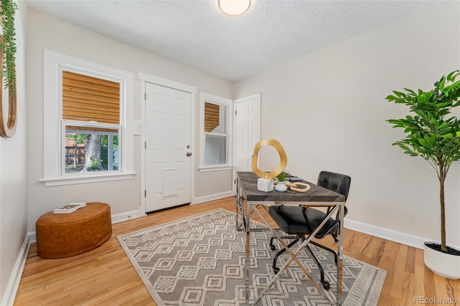 MLS Image #17 for 1691  roslyn street,denver, Colorado