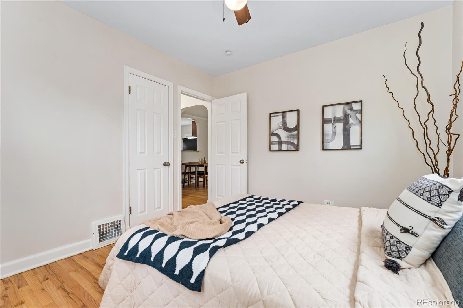 MLS Image #19 for 1691  roslyn street,denver, Colorado